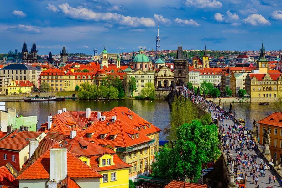 戀戀奧捷德~布拉格城堡、普魯霍尼采、BMW世界、國王湖遊船10日