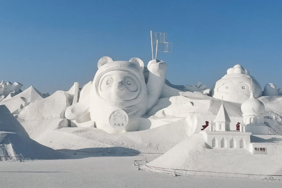 【雪域童話】冰雪大世界、夢幻雪鄉、雪博會、東北洗浴、鏡泊湖、伏爾加8日