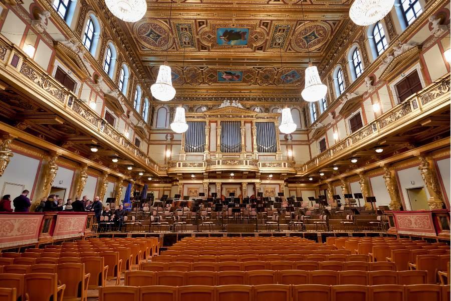 漫遊歐洲雙殿堂~金色大廳‧柏林愛樂聆聽灣聲‧雙城堡‧五星奧捷德11日