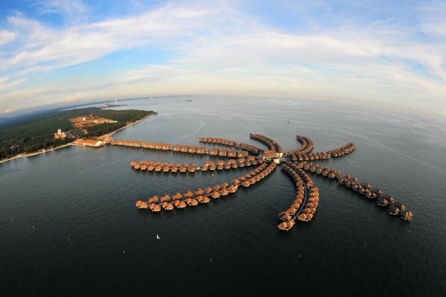 星光螢螢耀馬來~黃金棕櫚水上屋、夢幻螢火蟲、絕美藍眼淚、古城馬六甲六日