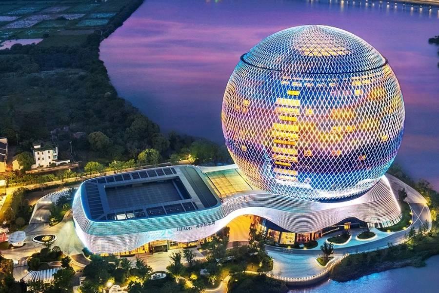 潯味江南鹽官潮樂之城、黑珍珠庭院餐廳、全球超大金球南潯希爾頓酒店六日