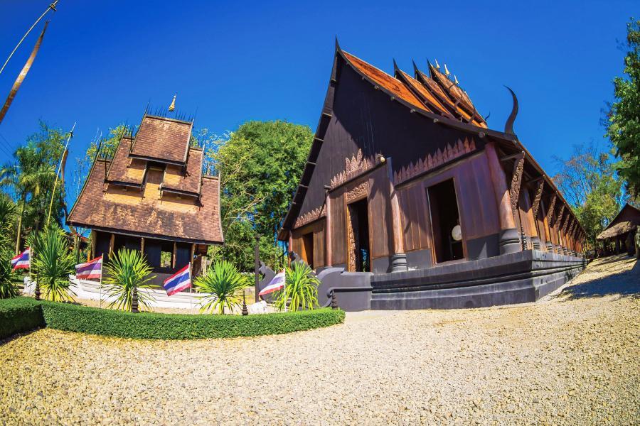 【饗食清邁】泰國蝦吃到飽、湄登大象營、翠峰茶園、清萊三色廟6日