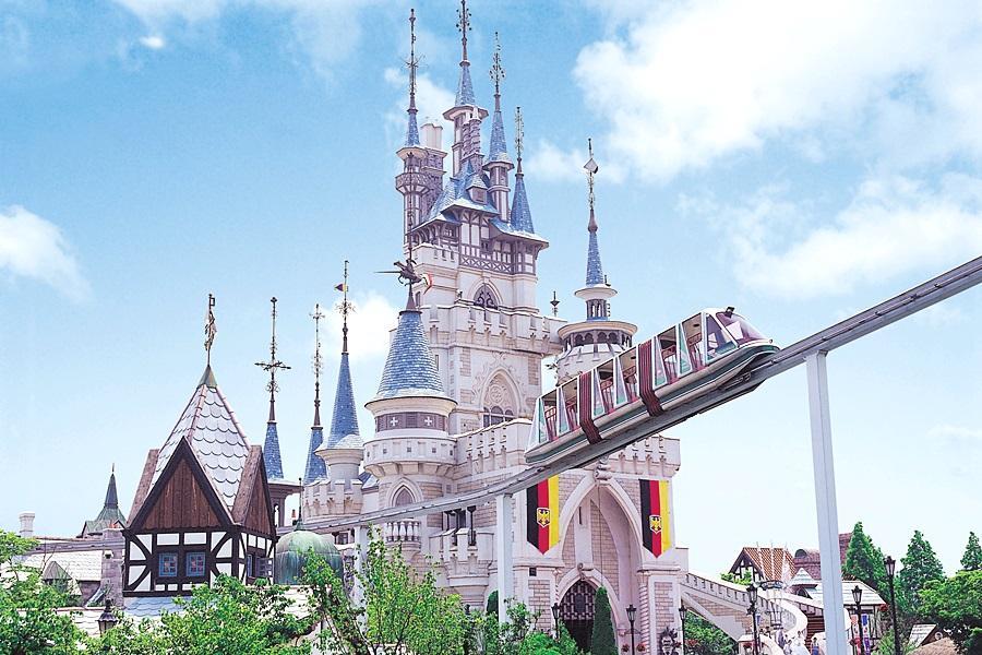 【華現首爾】一日自由活動、樂天世界、COEX水族館+美人魚秀、彩妝5日