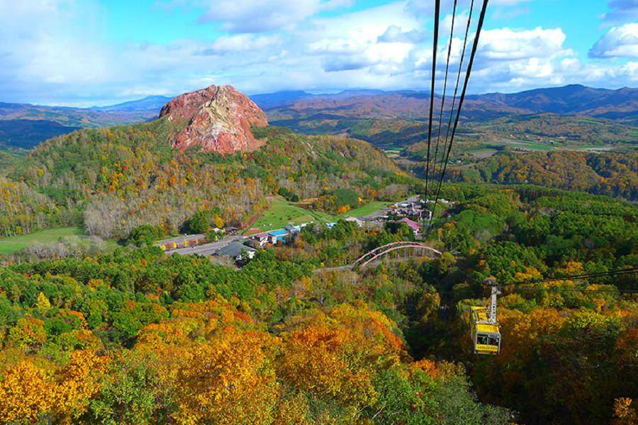 【漫步北海道秋色】熱汽球.富良野.花火節.鴕鳥牧場.有珠山纜車6日