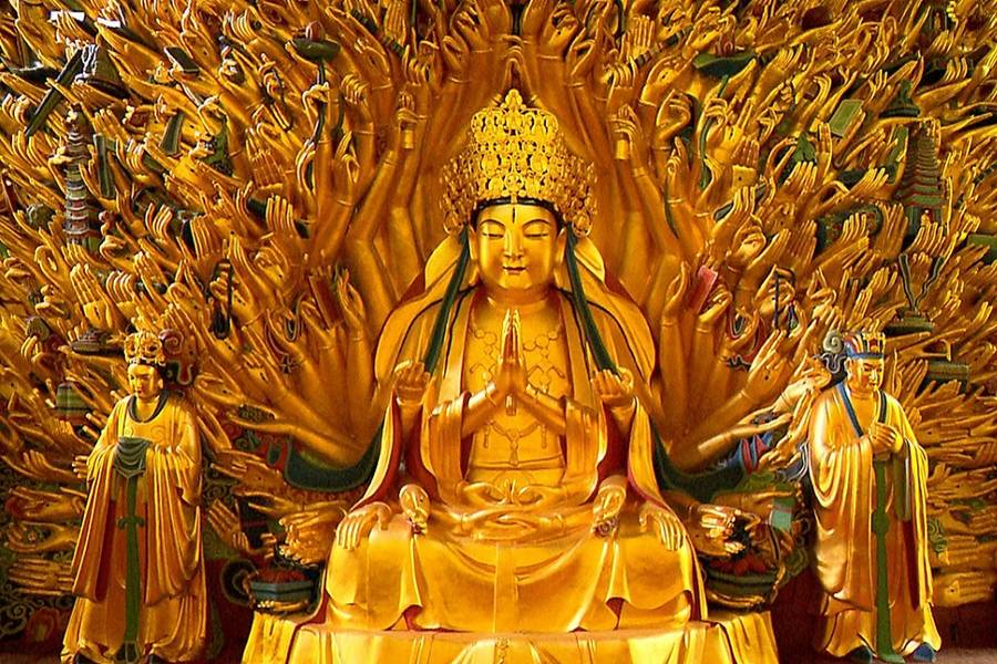 熊貓基地、體驗長江索道、洪崖洞、千廝門大橋、大足石刻、樂山大佛雙城8日