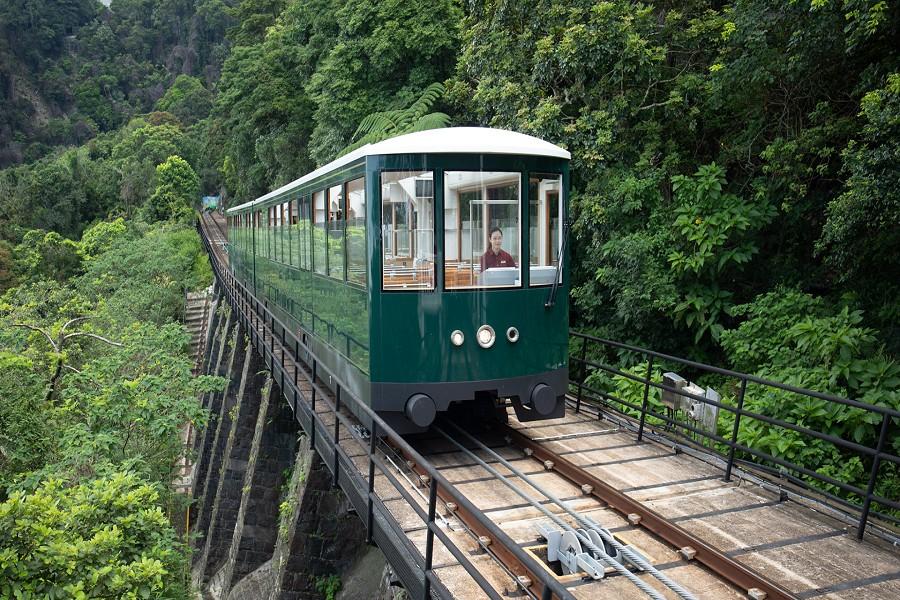 【迎好運】香港自由行３日(含◆登高轉運望遠世界-太平山來回纜車套票+凌霄閣摩天台428門票◆八達通卡◆香港網卡)