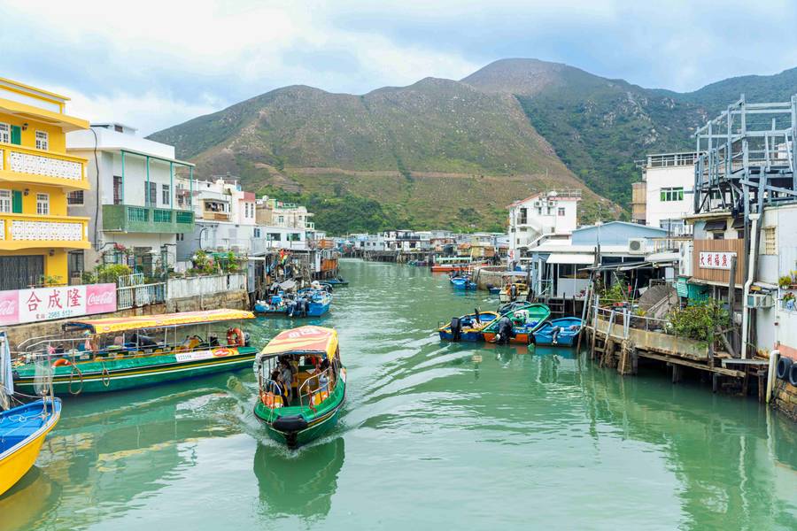 【港快旅慢活】昂坪360大嶼山文化探索深度遊 (水晶纜車、導覽大澳傳統棚屋+小艇遊、寶蓮禪寺)| 香港自由行3日 _ 高雄出發/稅外