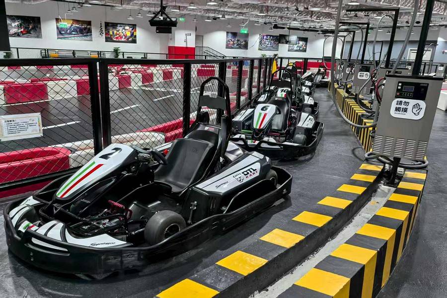 【獨家澳門卡丁車體驗】澳門葡京人酒店自由行４日(含1次酒店早餐、澳門幣100餐飲抵用券，網卡)