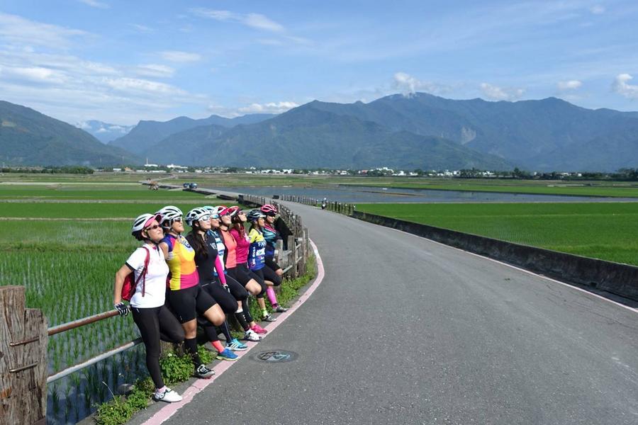 【花東單車遊】I See U 池上伯朗大道、池上天堂路、名湯溫泉、瓦拉米步道健走_花東騎遊二日