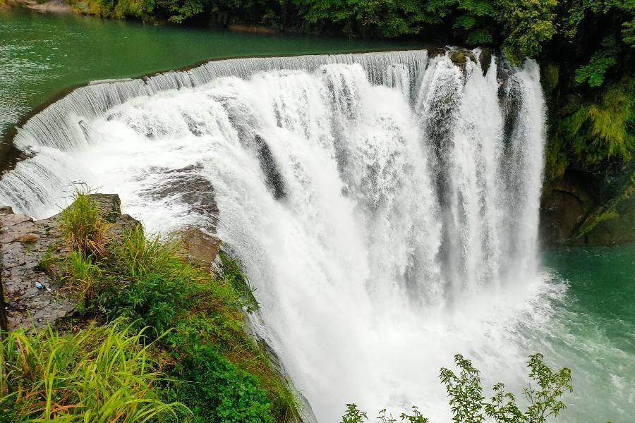 【399快閃】可愛喵星人、台版尼加拉瀑布、十分老街音樂體驗一日遊