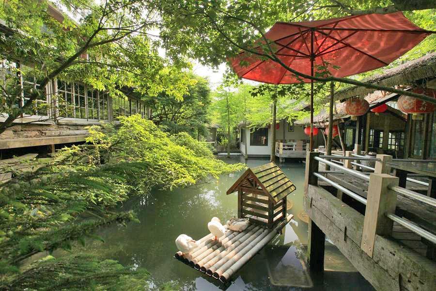 苗栗卓也藍染DIY、日月潭向山水岸湖景、奮起湖阿里山森情美食二日