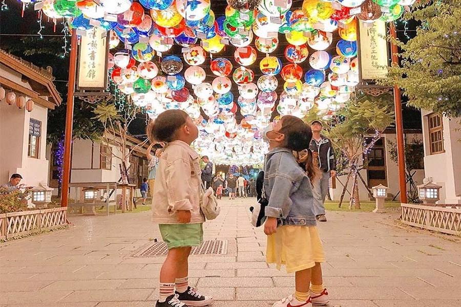 【鹿港燈節】鹿港老街、桂花巷藝術村、手套博物館、清水岩步道群二日