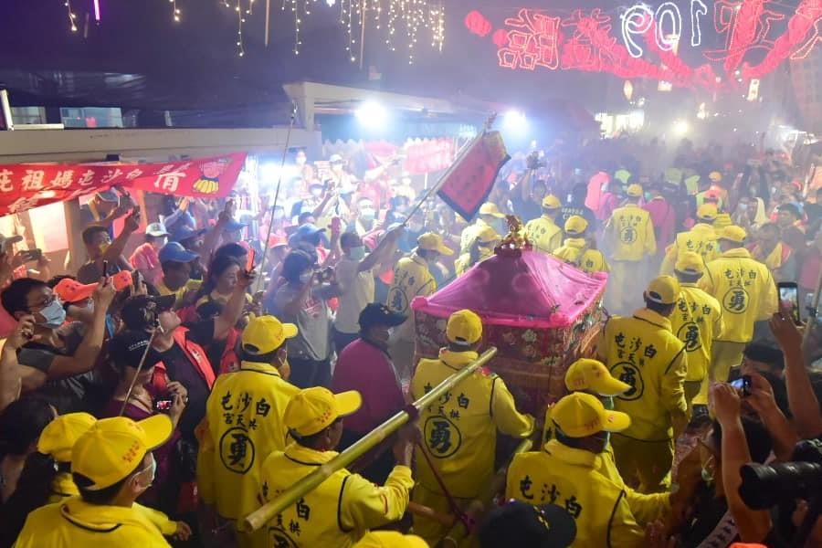 【粉紅超跑】跟著白沙屯媽祖5/7(三)進香一日遊--台中出發