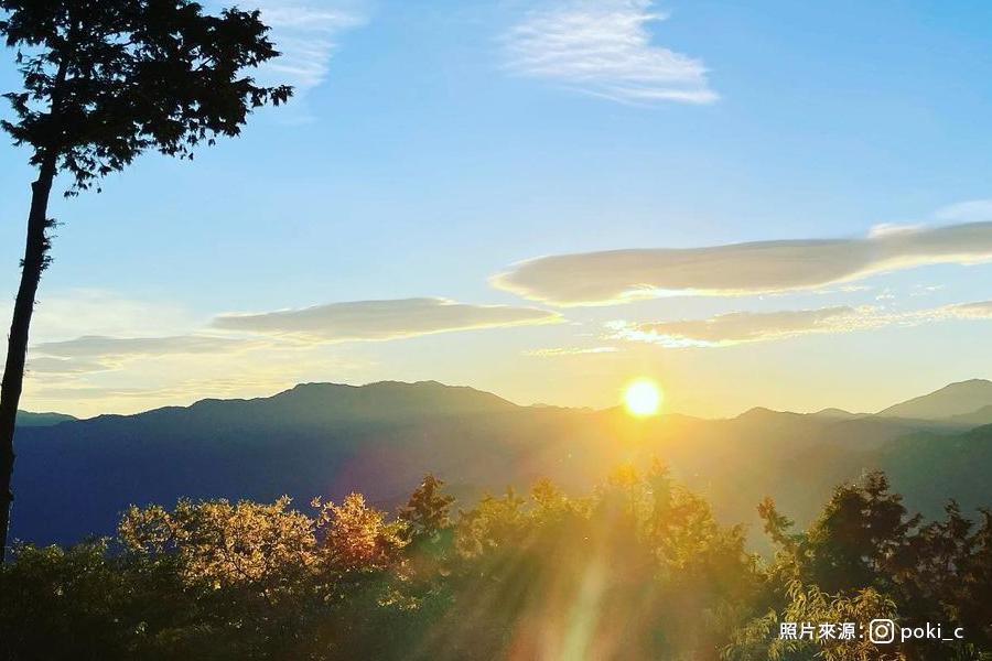 阿里山祝山雲海曙光、茶香二延平步道、原民獵場鄒族歌舞、南投嘉義三日