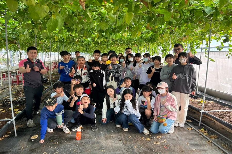 【台灣設計展】富吉農場涼拌鮮採小黃瓜、藝龍種苗場果醬創意DIY一日