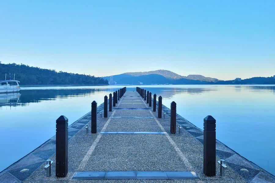 日月潭阿里山水岸森林、嘉義奮起湖、花磚博物館、台南府城美食漫遊三日