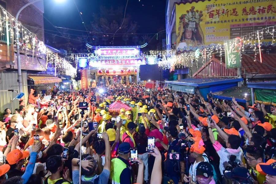 【粉紅超跑】跟著白沙屯媽祖4/20(一)媽祖回鑾一日遊-台中出發