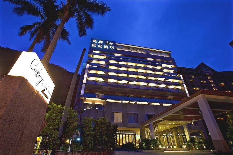 【台東茶.小旅行】烏龍茶園導覽~製茶體驗、贈伴手禮、金聯世紀溫泉 二日