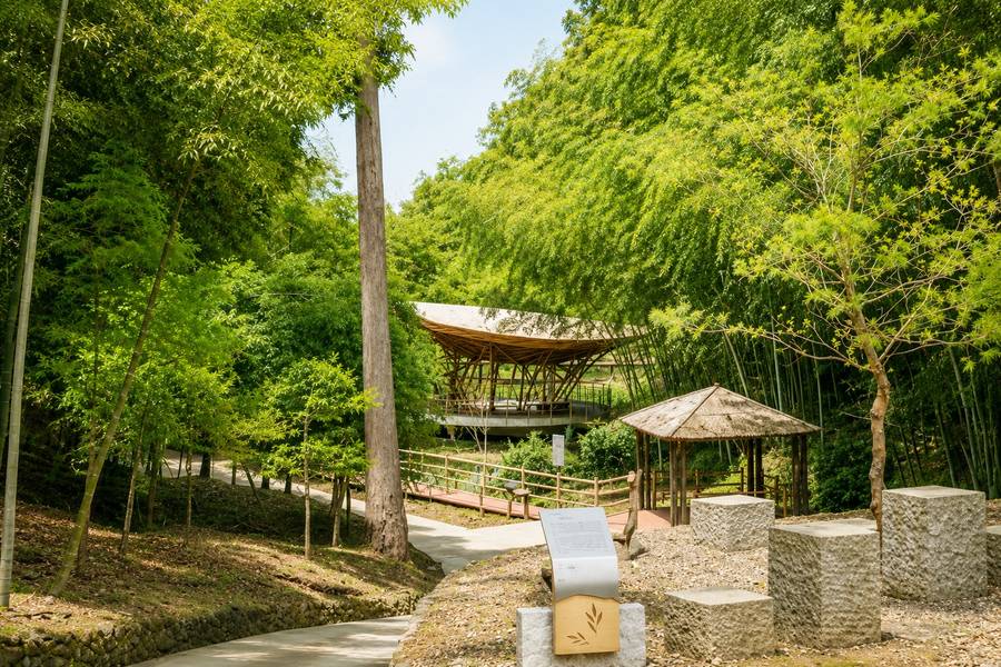 虎尾釀網美酒廠、草嶺清風竹海、五元兩角竹海步道、瑞春百年純釀雲林二日