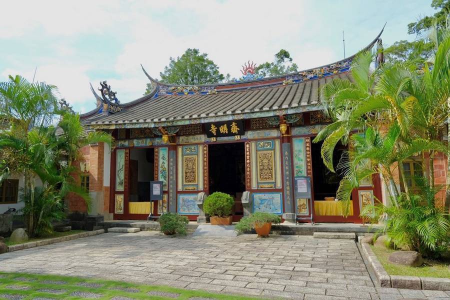 神祕地下宮殿｜水の秘密基地、百年古剎齋明寺、忠貞眷村滇緬味、桃園一日
