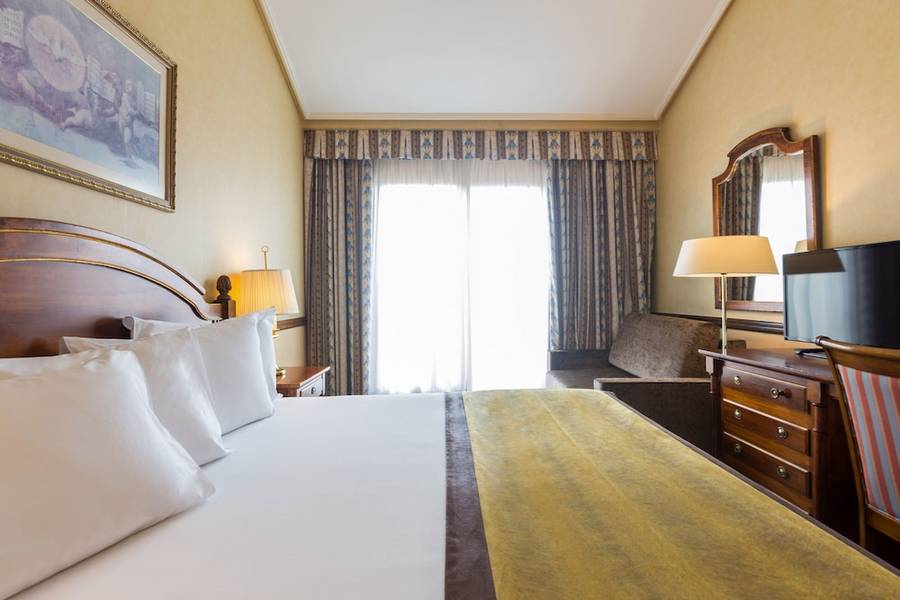 img9