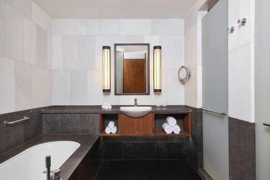 img29