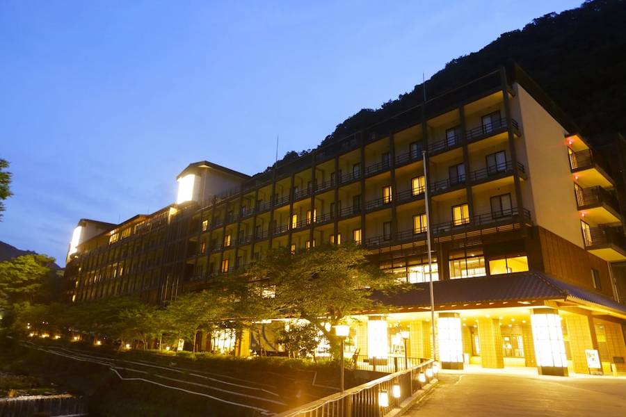 
                                                                        箱根湯本溫泉天成園飯店
                                                                        