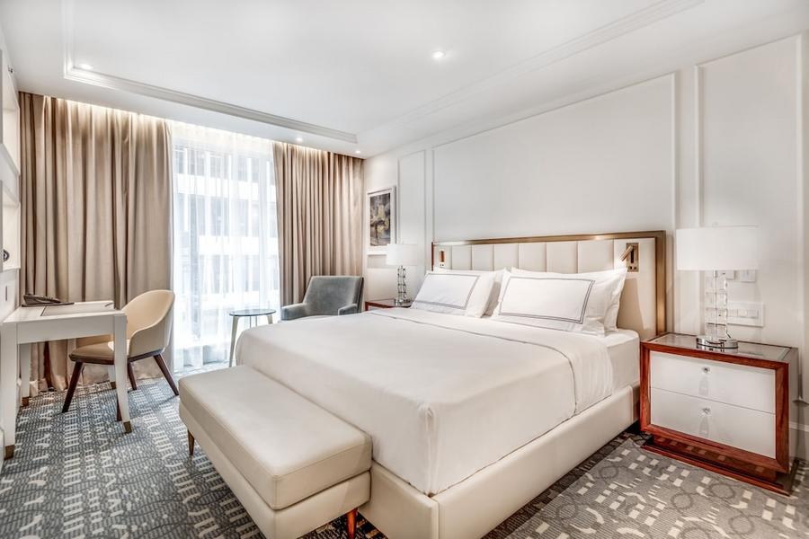 
                                                                                                        AZUR 遺產系列飯店
                                                                                                        