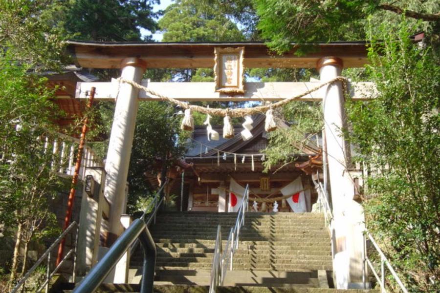 
                                                                                                        【九州一日遊】高千穗峽谷、天岩戶神社、天安河原、幣立神宮（福岡出發）
                                                                                                        