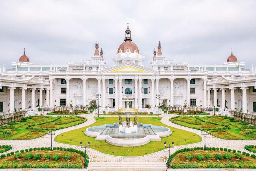 
                                                                                                        【嘉義】佐登妮絲城堡門票｜單人票・雙人票
                                                                                                        