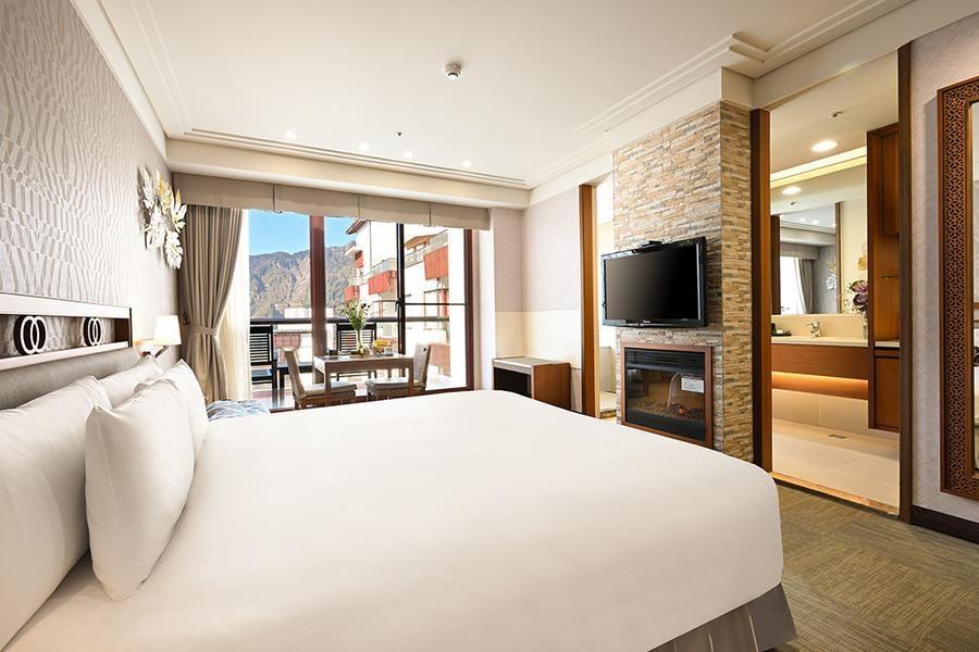 
                                                                                                        【五星行館】精選阿里山賓館現代館2晚一泊2食‧水山巨木步道輕鬆三日遊
                                                                                                        