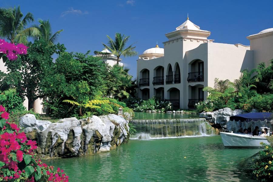 
                                                                                                        花蓮洄瀾煙波山海趣、五星理想大地歐風河畔乘船漫遊鐵道三日
                                                                                                        