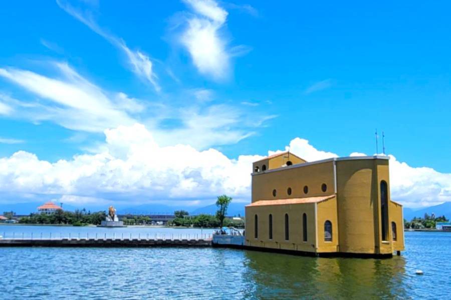 
                                                                                                        【五星典藏】東港王船文化浪漫海上教堂、枋寮絕美海岸、台東喜來登饗宴三日
                                                                                                        