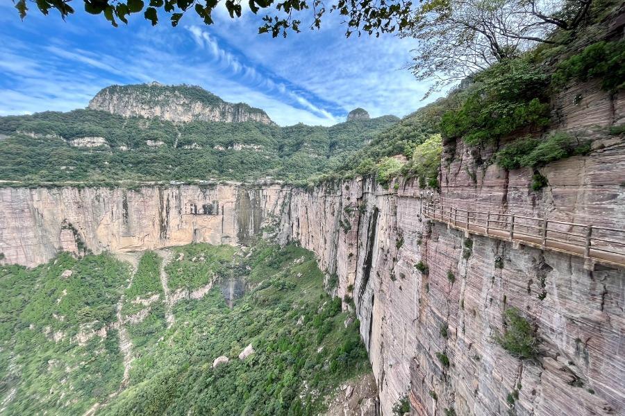 
                                                                                                        【超值玩樂】雲台山、天界山、洛陽龍門石窟、開封少林寺、鄭州8日
                                                                                                        