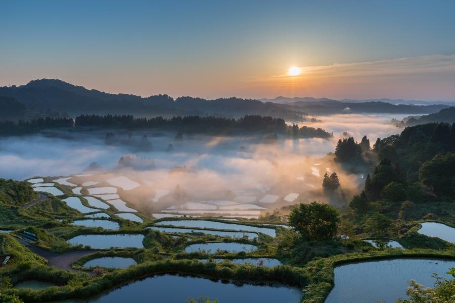 
                                                                                                        【新潟越米國】星峠梯田、清津峽、仙貝DIY、吹割瀑布、草津湯、溫泉5日
                                                                                                        