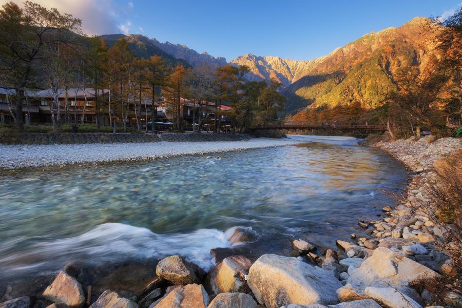 
                                                                                                        【楓情立山】童話合掌村、森林上高地、三町古街、忍野八海、輕井澤溫泉五日
                                                                                                        