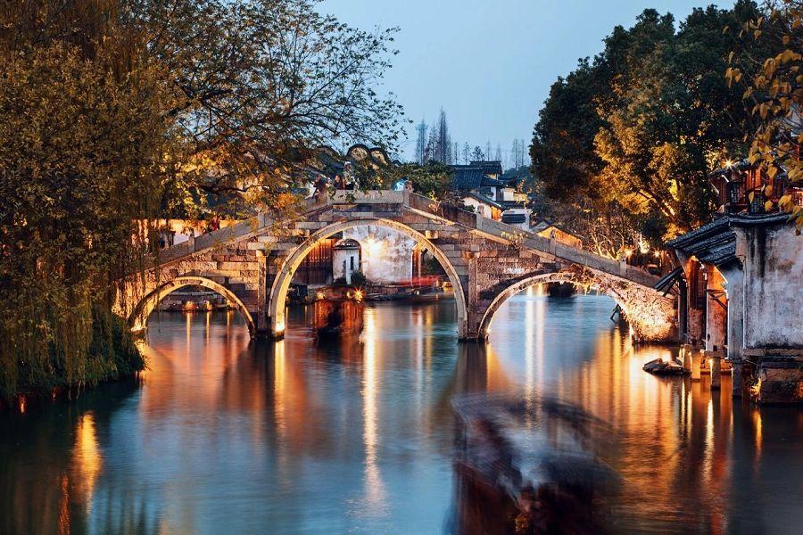 
                                                                                                        【來烏鎮住一晚吧】上海外灘、京杭運河、蘇州虎丘濕地、西湖秘境浴鵠灣5日
                                                                                                        