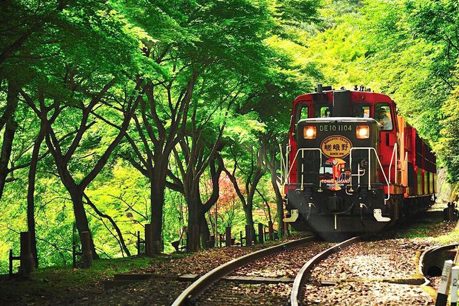 
                                                                                                        【環球萬博】大阪.京都清水寺.嵯峨野火車.金閣寺.伏見稻荷.嵐山5日
                                                                                                        