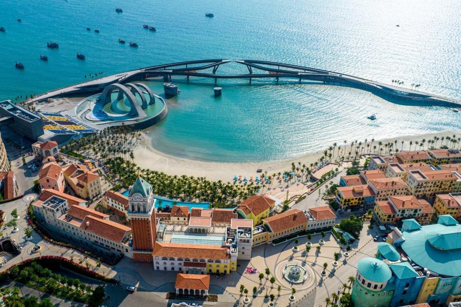 
                                                                        《馬上富遊》全程國際五星、龍蝦美食饗宴、海洋之吻煙火秀、富國島四日
                                                                        