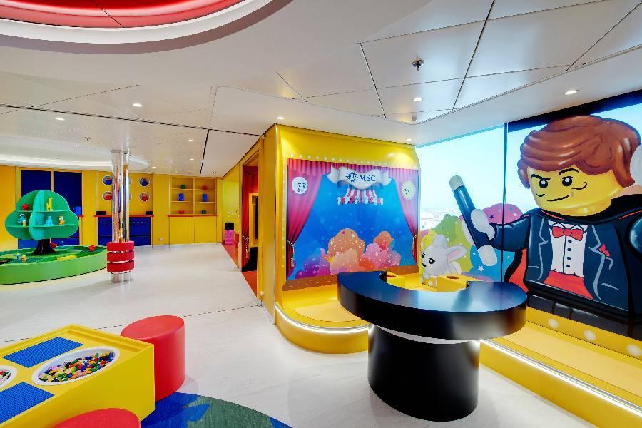 
                                                                                                        【MSC榮耀號】鹿兒島、宮崎自主遊六日（YC複合式套房．三人一室）
                                                                                                        