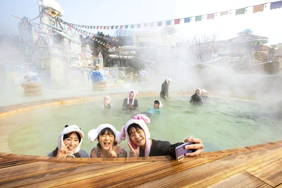 
                                                                                                        【一站彩妝】三晚四星.愛寶加勒比海灣水上樂園.最美圖書館.水族館4日(長榮早去晚回) 
                                                                                                        