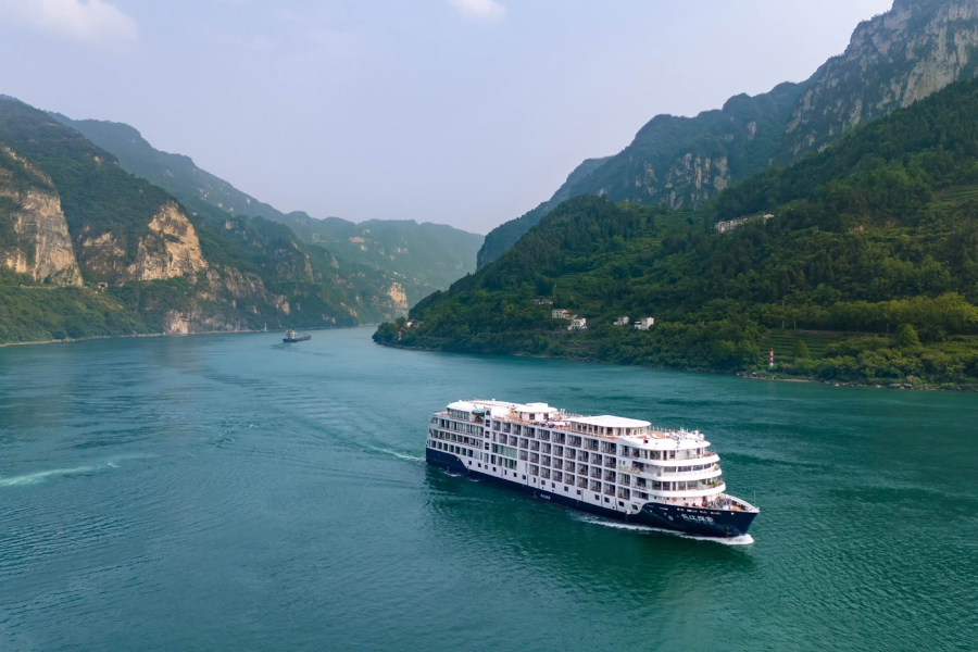 
                                                                        新長江探索號奢享上水(宜昌→重慶)巴東 、洪崖洞、下浩里、龍門浩8日
                                                                        