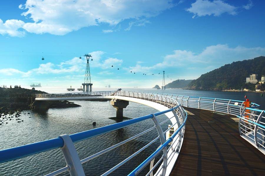 
                                                                        限量一口價【台中超值釜山心自由】彩繪村、天空步道、相生之手、影島六日遊
                                                                        