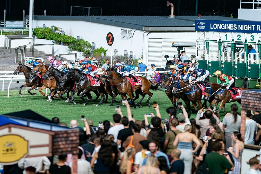 
                                                                                                        【輕奢玩香港- 賽馬體驗】香港精選自由行３日 (含奢華精選酒店＋賽馬體驗含餐｛跑馬地-馬房彎露台}+八達通卡)
                                                                                                        