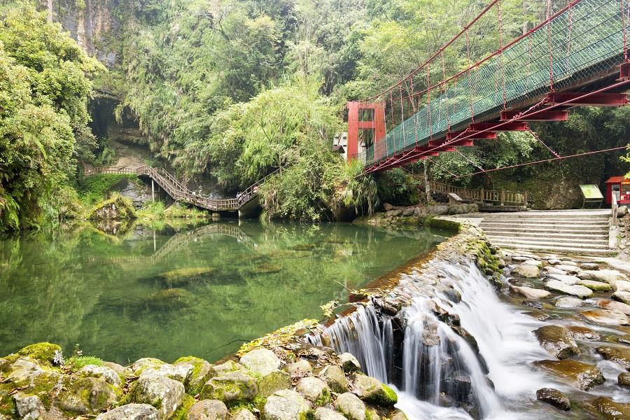 
                                                                            【彰投】 杉林溪森之旅、鹿港住奢華永樂酒店、桂花巷獅頭DIY、八卦山天空步道2日
                                                                            