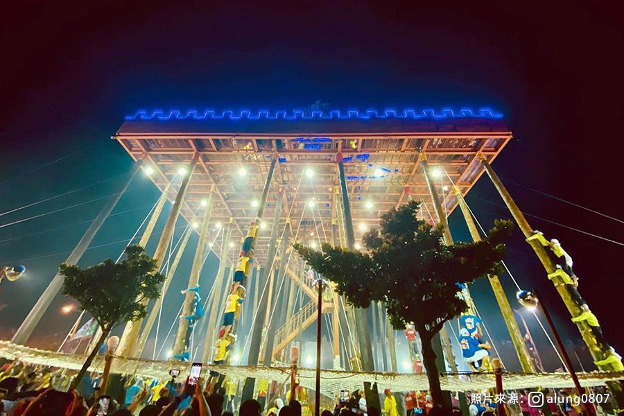 
                                                                                                        【恆春搶孤之夜】中元盛會恆春搶孤豎孤棚 、艾米達精靈谷農場一日遊
                                                                                                        