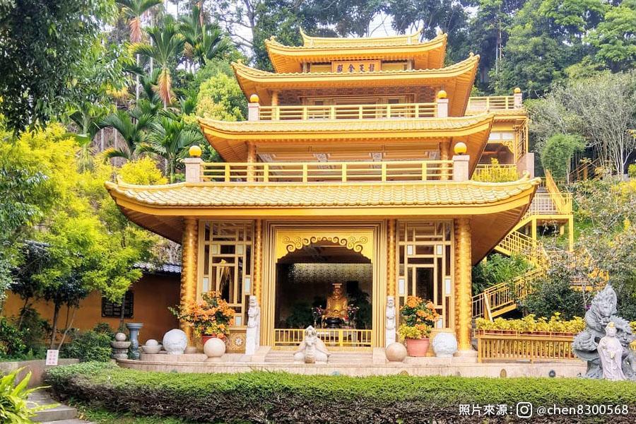 
                                                                                                        【太平金碧輝煌】太平雲梯台版金閣寺、鄒族歌舞原住民餐、珊瑚潭遊湖二日遊
                                                                                                        