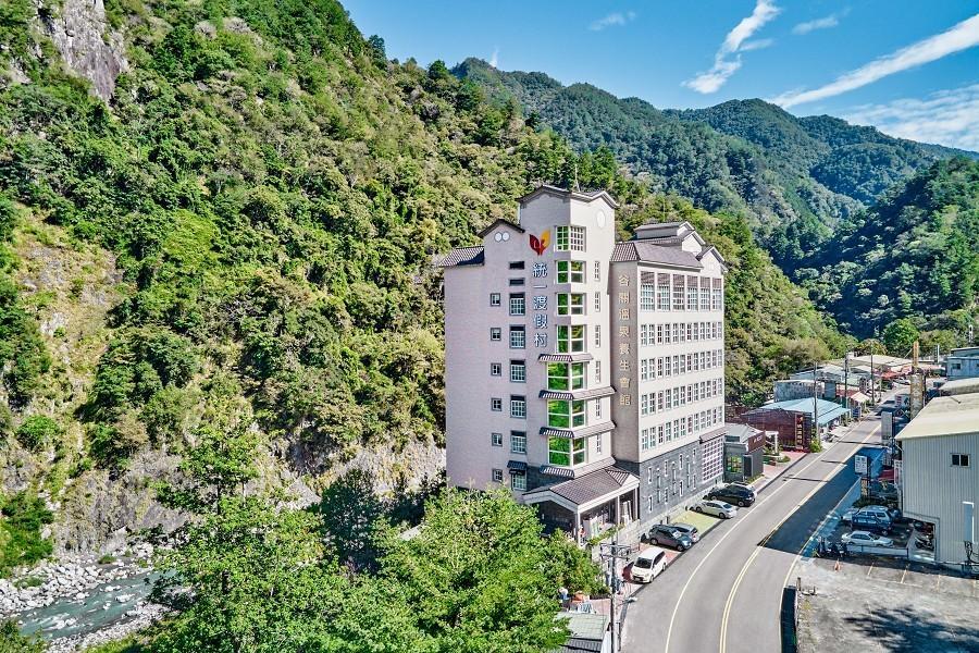 
                                                                        【谷關溫泉小旅行】統一渡假村來泡湯、八仙山森林浴、中科櫻花公園 二日
                                                                        