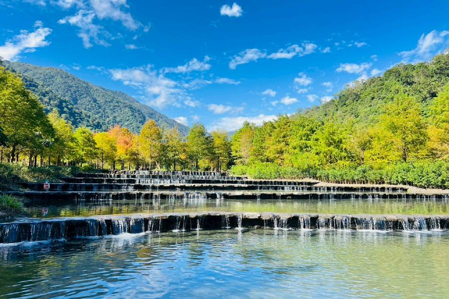 
                                                                        三層坪農塘風華再現、富美火鍋港點吃到飽、安農分洪堰、礁溪捷絲旅溫泉二日
                                                                        