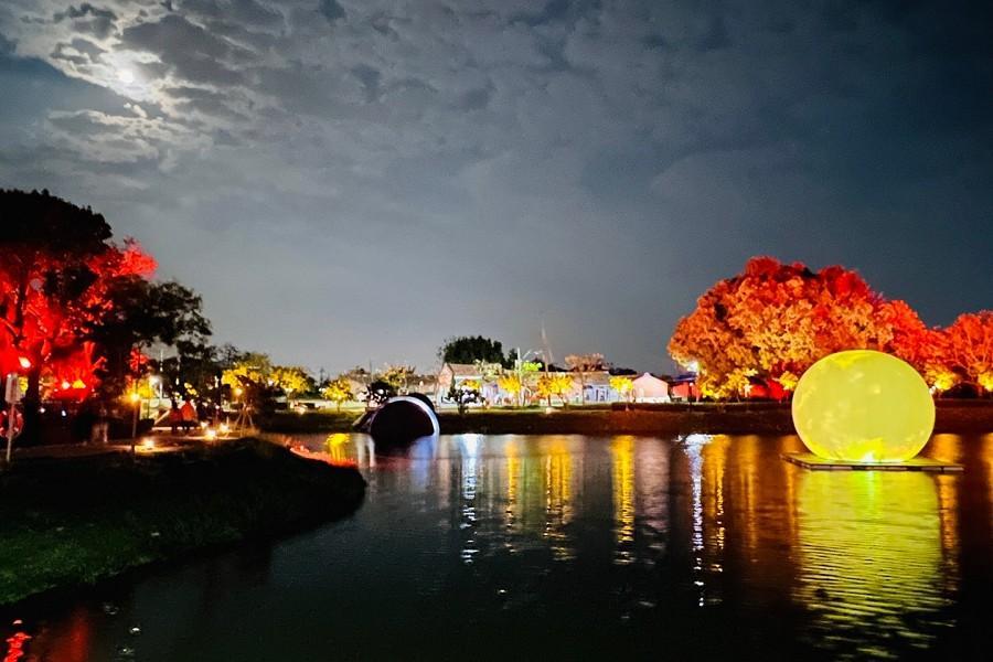 
                                                                        【月津港光之祭】月津港燈節藝術、鹽水小鎮老記憶、奇美幸福吃到飽 一日
                                                                        